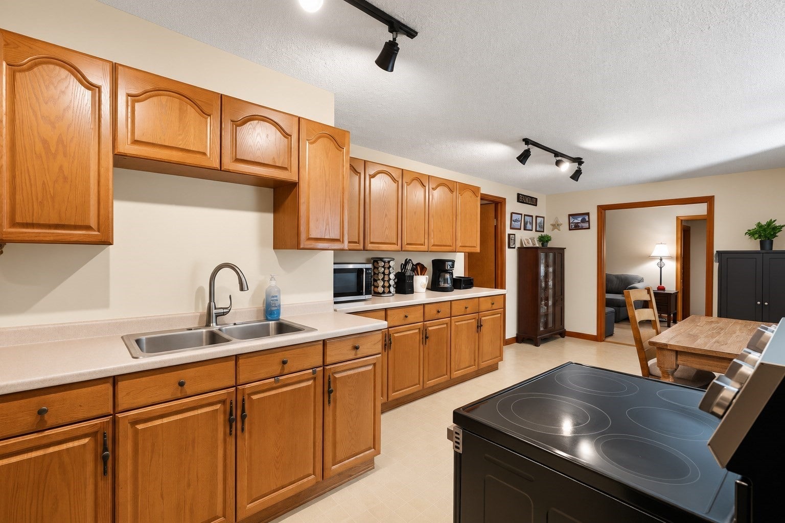 138 Fremont St, Taunton, MA Photo #14
