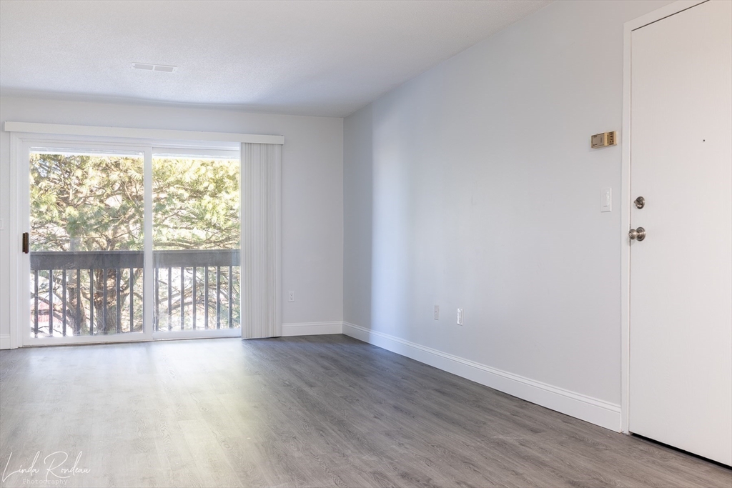 2412 Franklin Crossing Rd 2412