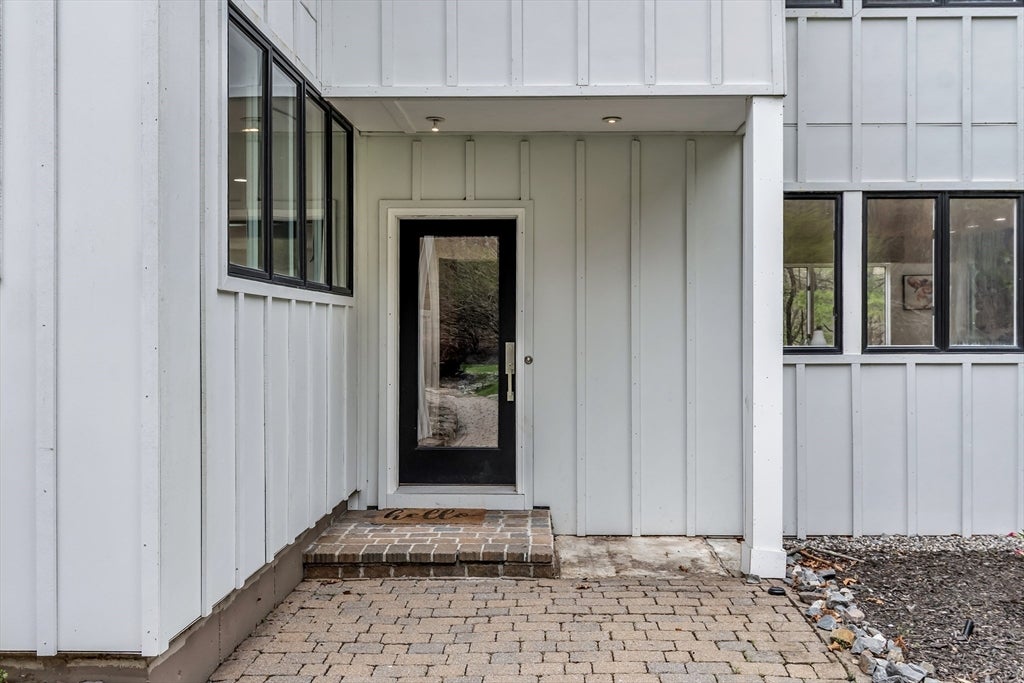 351 Main St