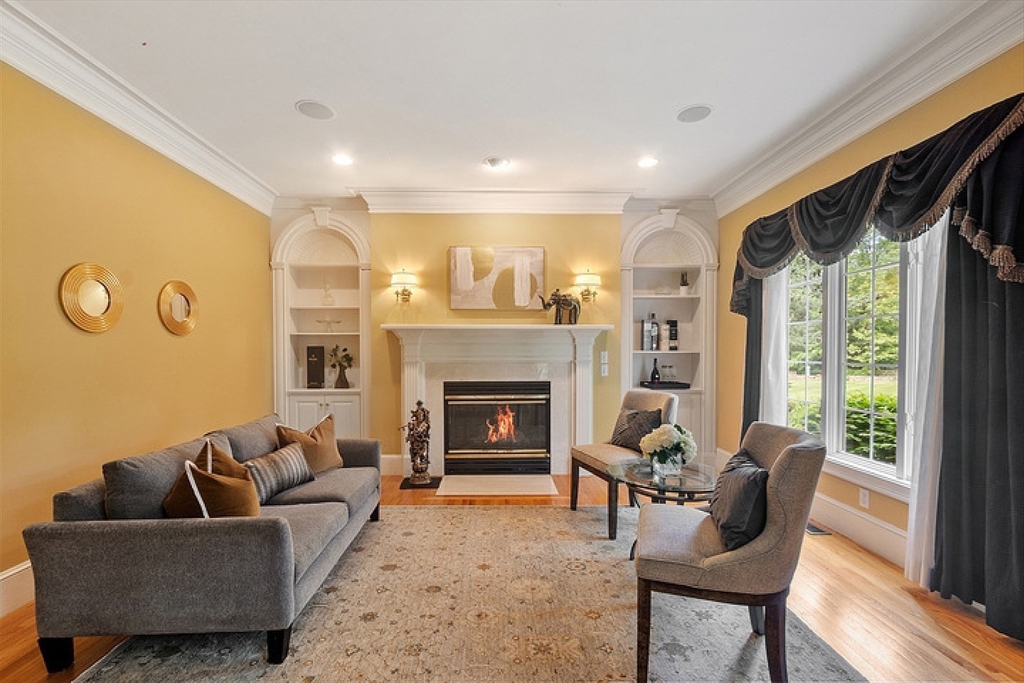 58 Buttrick Ln