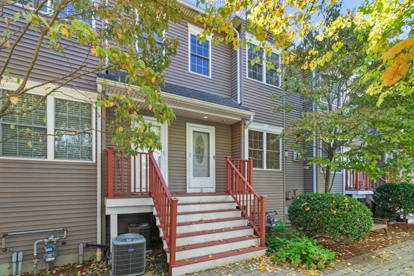 25 HASTINGS AVE UNIT 3, WALTHAM, MA 02453 - Image 4bf467f1b2725bdc3ea8a1d4eac57141/858056001