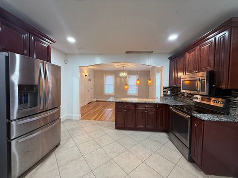 1433 River St 1 Boston MA 02136