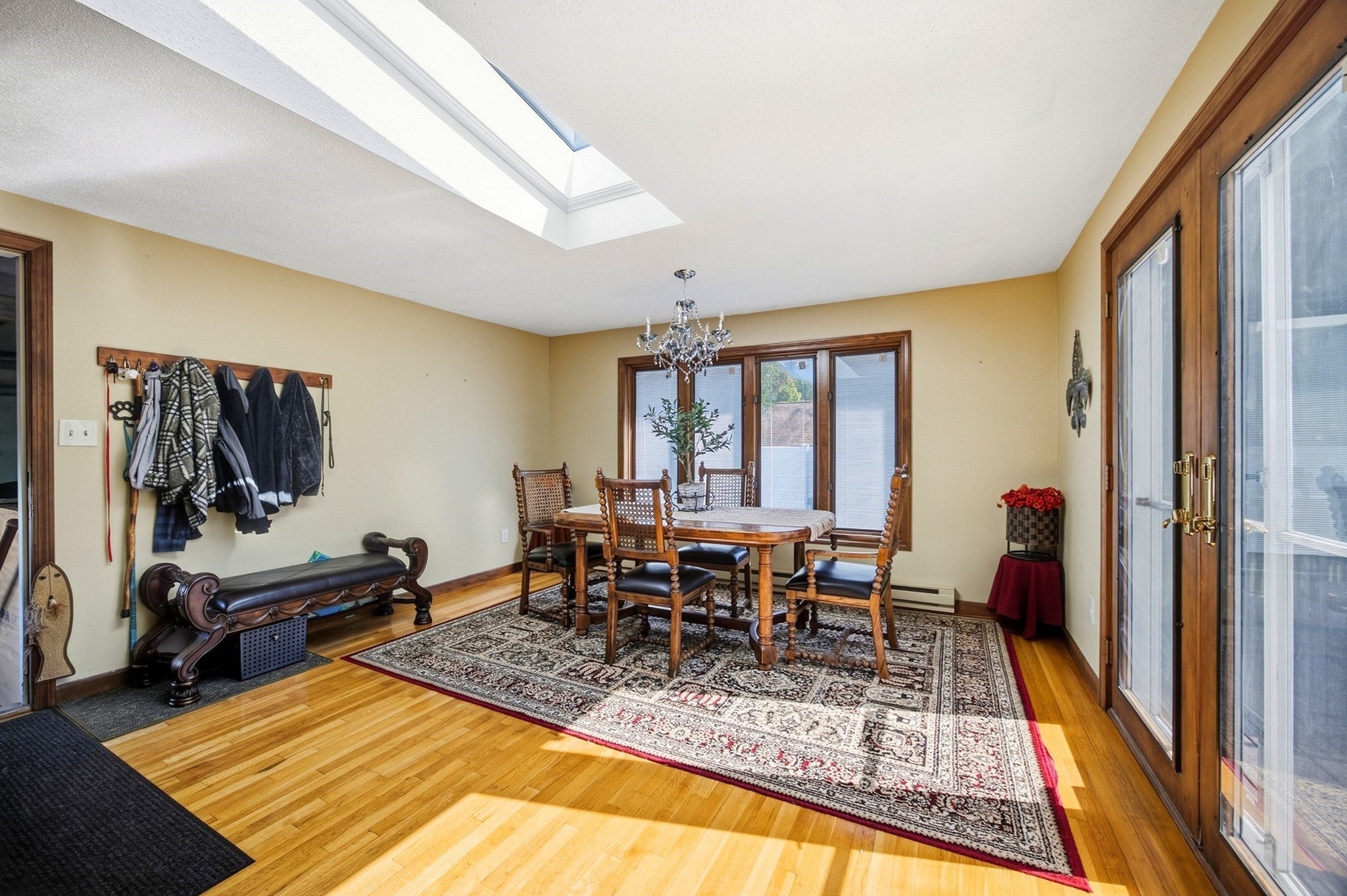 27 Palmer Ave