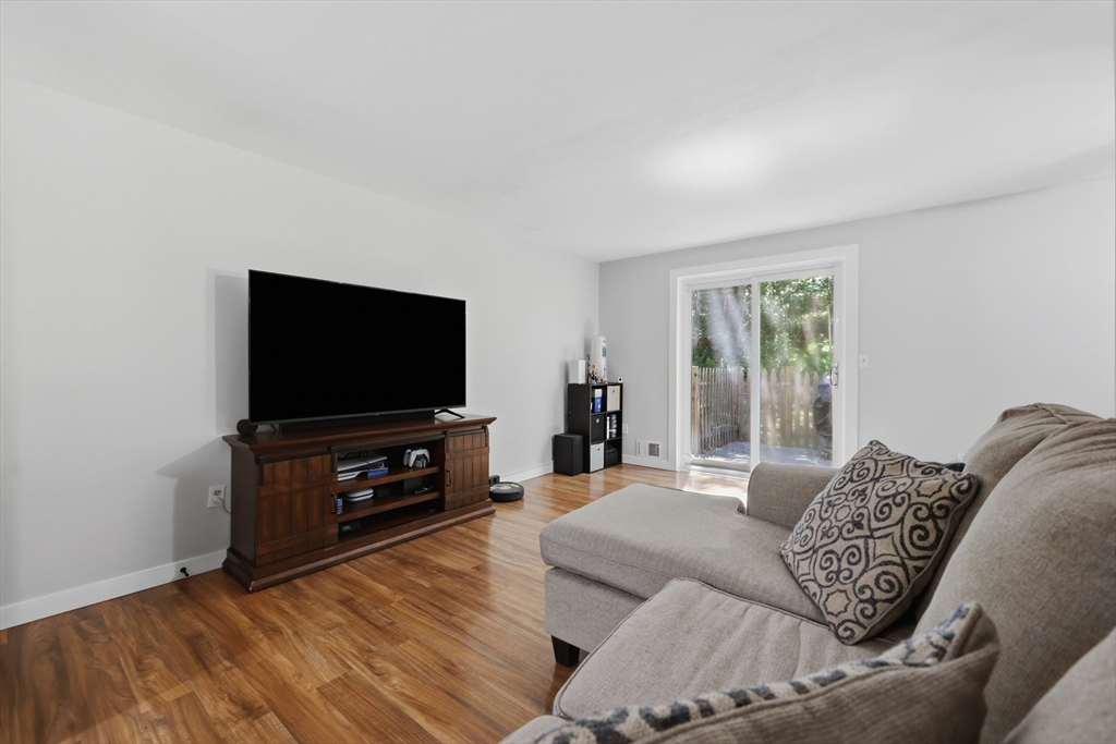 25 Centercrest Drive 25
