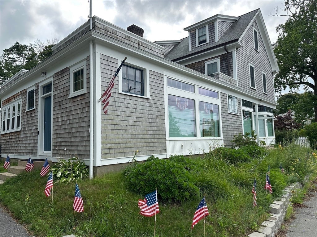 896 Sandwich Rd