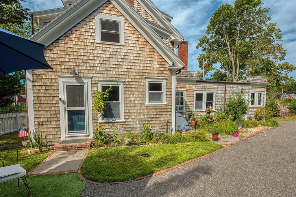 896 Sandwich Rd, Bourne, MA Photo #17