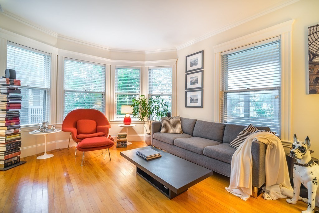 34 Jason St #1, Arlington, MA Photo #4