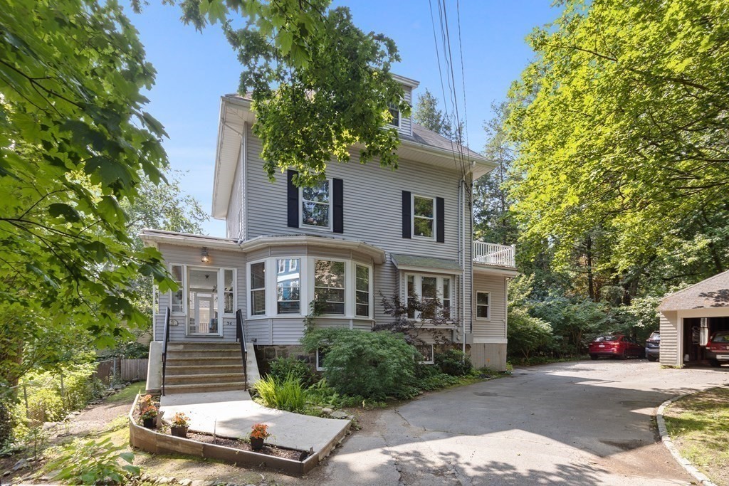 34 Jason St #1, Arlington, MA Photo #3