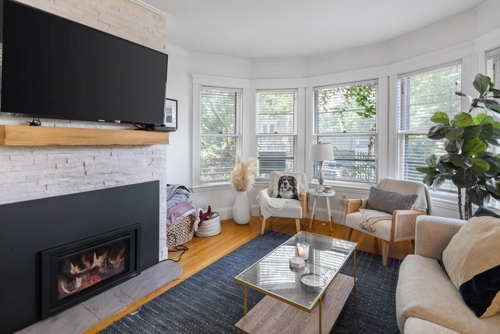 34 Jason St #1, Arlington, MA Photo #8