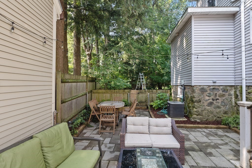 34 Jason St #1, Arlington, MA Photo #22