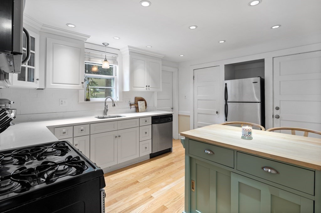 34 Jason St #1, Arlington, MA Photo #12
