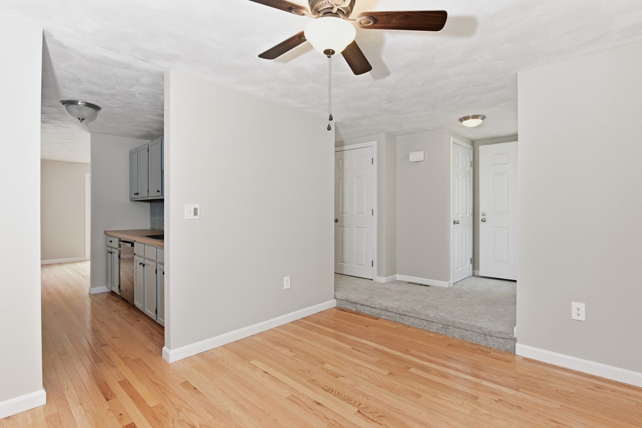126 Patrick Rd #126, Tewksbury, MA, 126 Patrick Rd #126, Tewksbury, MA Photo #11
