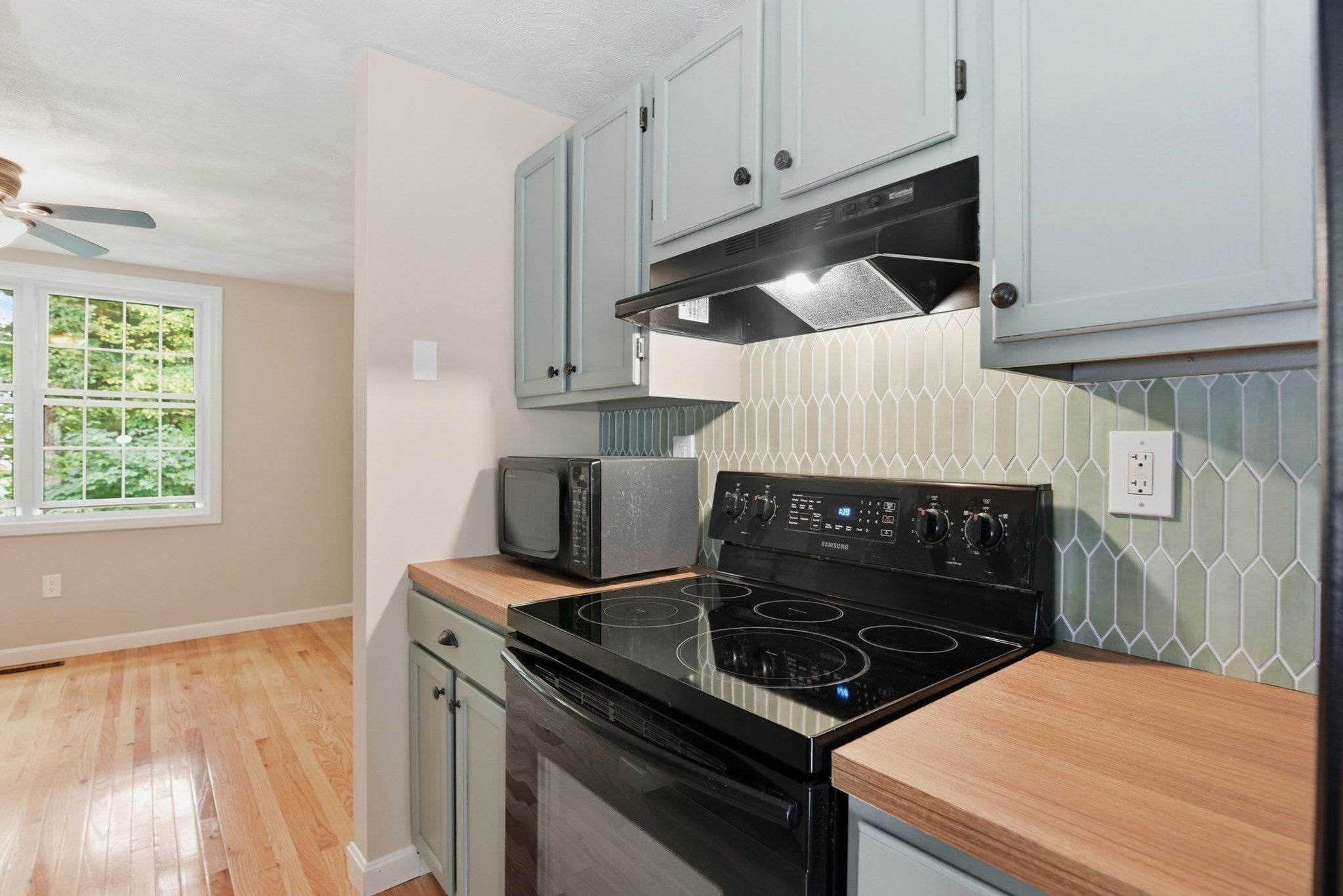 126 Patrick Rd #126, Tewksbury, MA, 126 Patrick Rd #126, Tewksbury, MA Photo #12