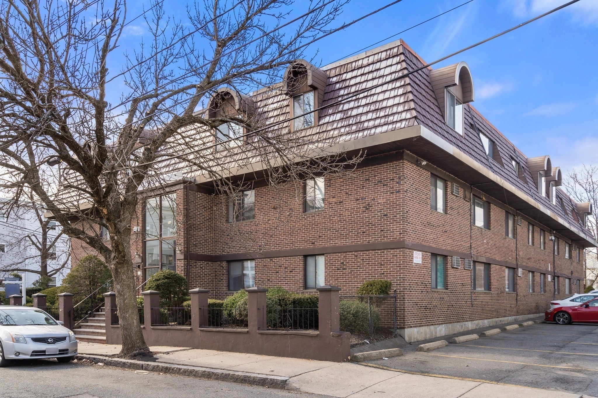84 Grant St 12, Somerville MA 02145