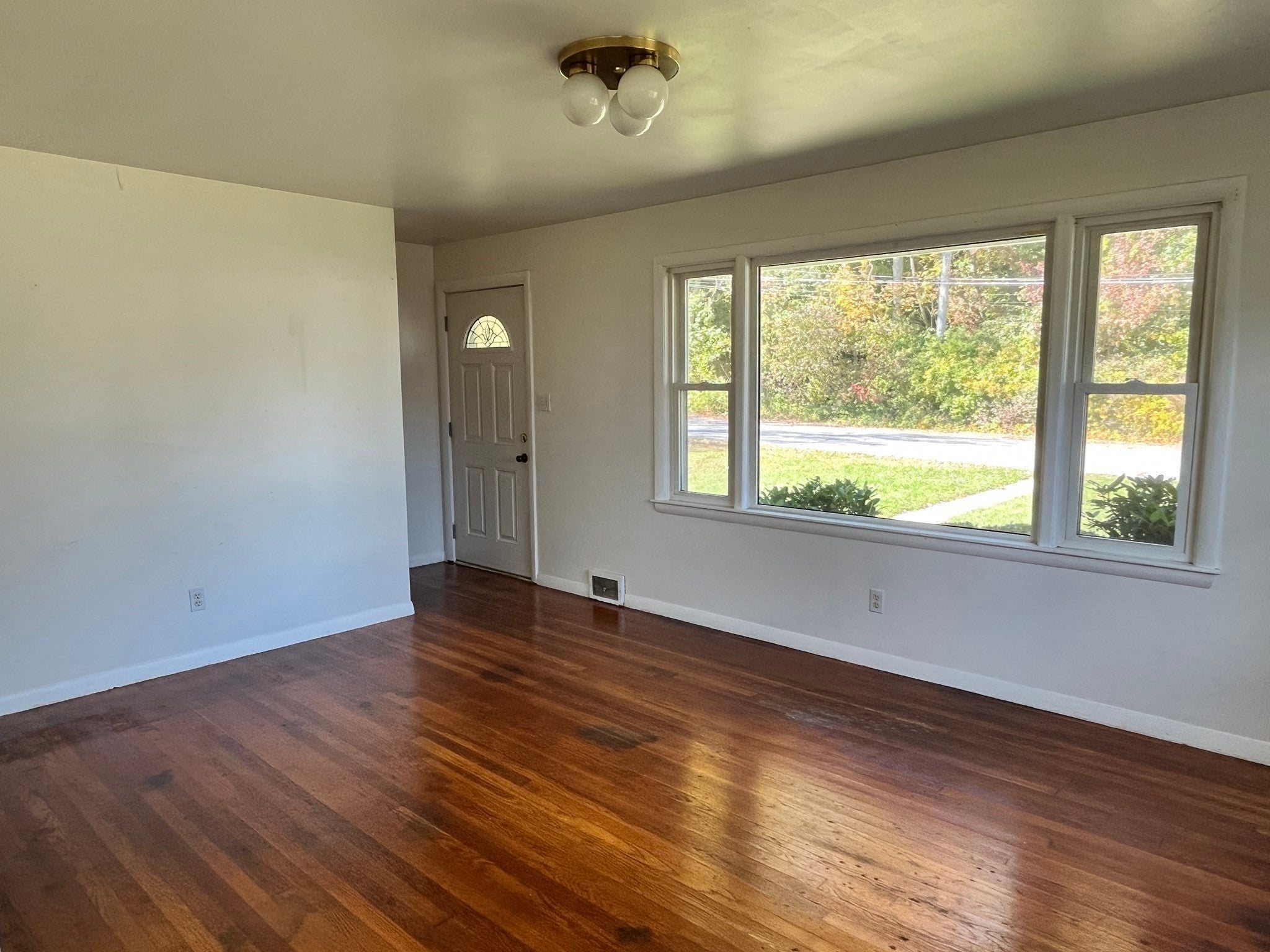 41 Dudley Ave, Northbridge, MA, 41 Dudley Ave, Northbridge, MA Photo #6