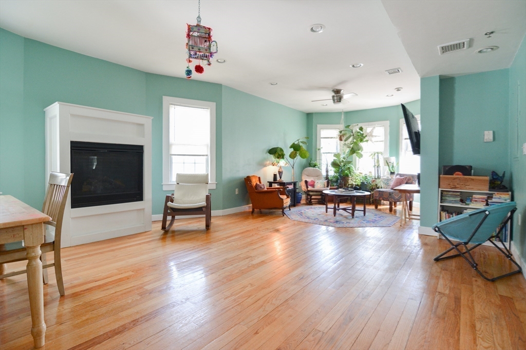 60 Houston Ave 2