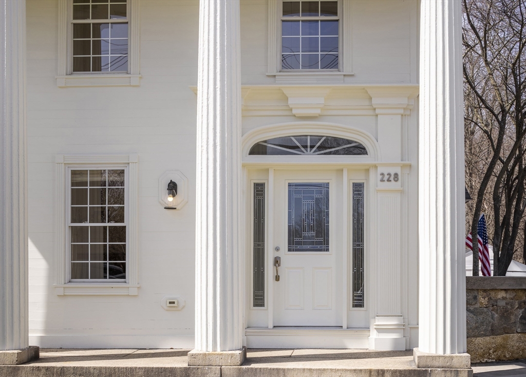 228 Main St
