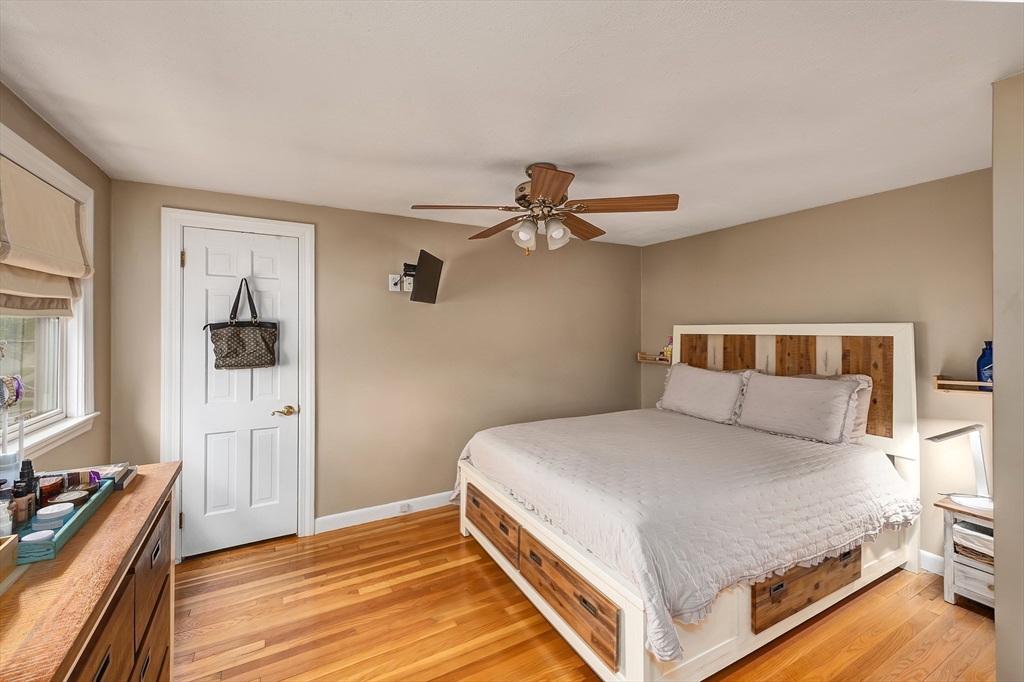 15 Palmer Rd, Beverly, MA Photo #14