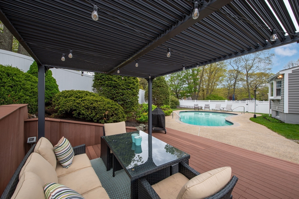 15 Palmer Rd, Beverly, MA Photo #25