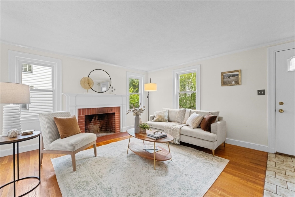 93 Prescott St