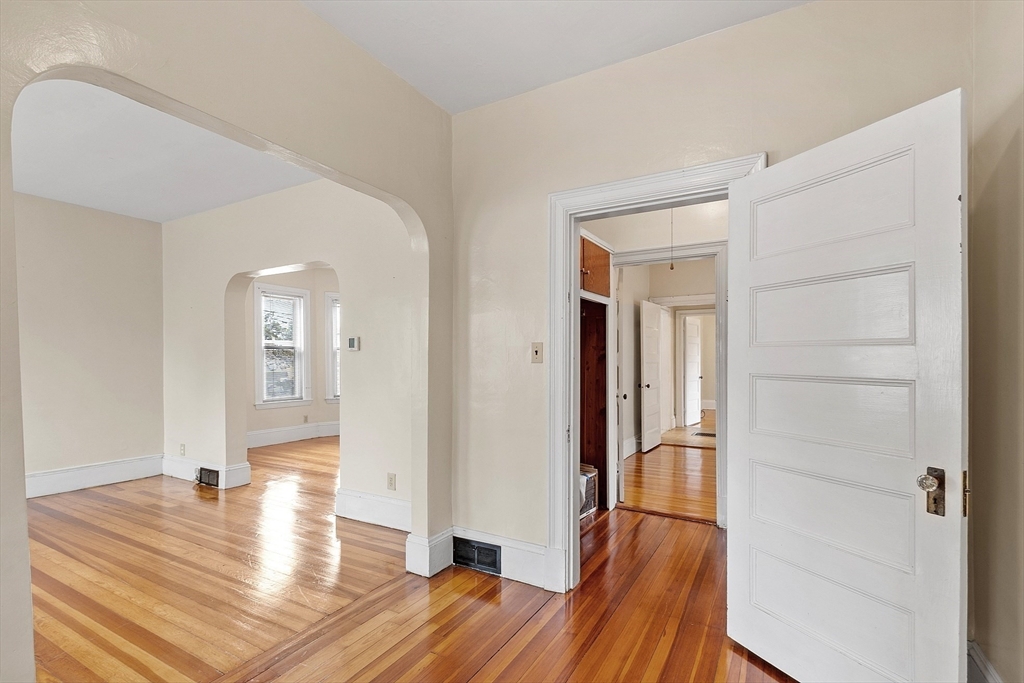 8-10 Lambert Ave