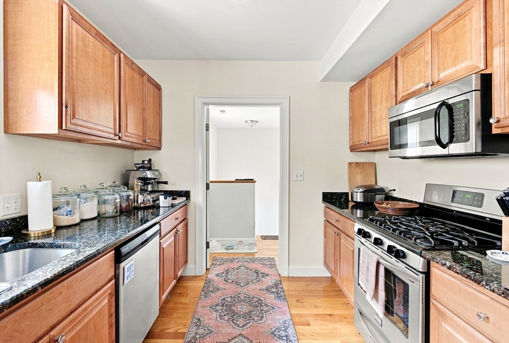 29 Elmwood Street, Somerville, MA, 29 Elmwood Street, Somerville, MA Photo #16