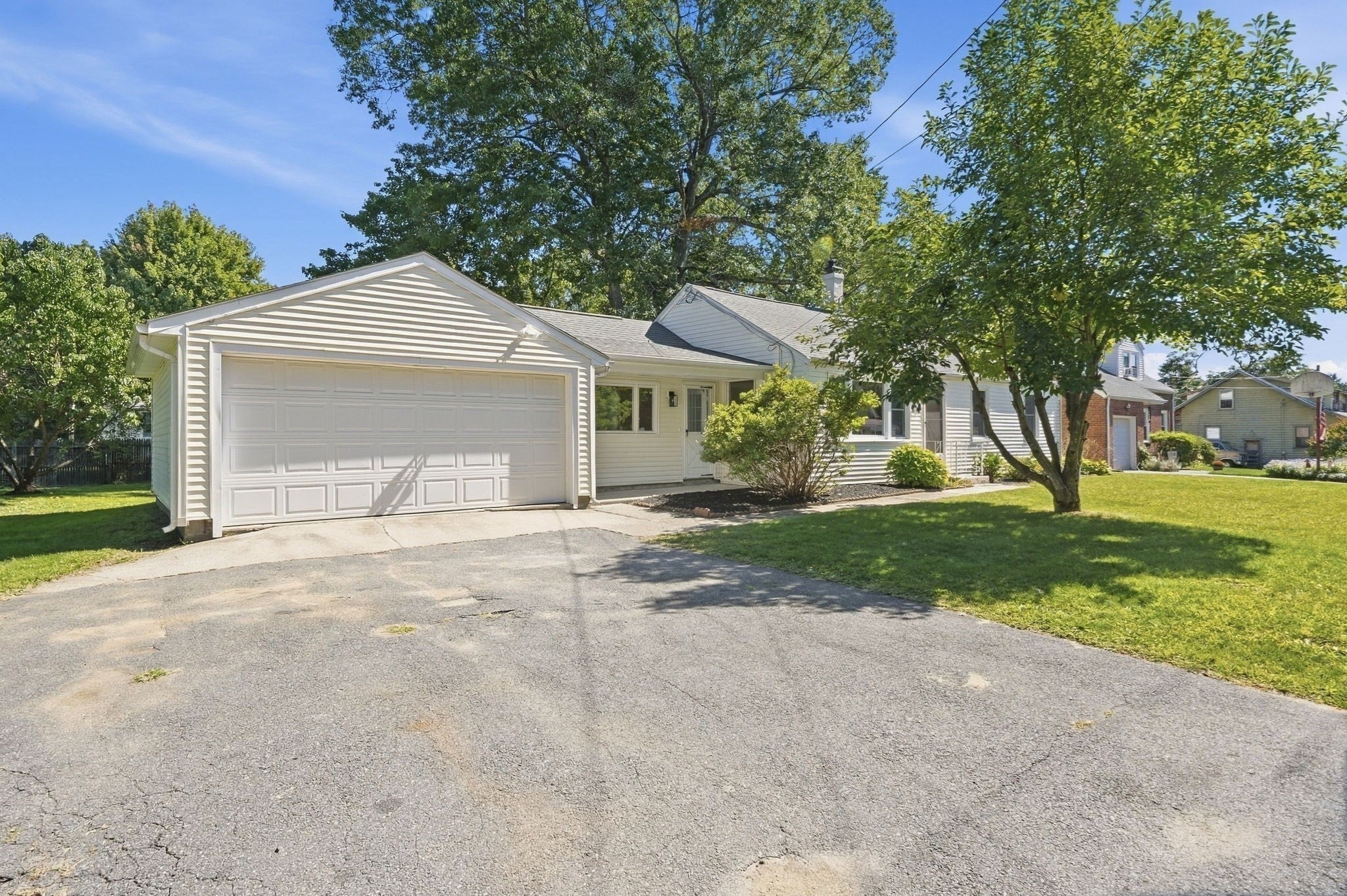 145 Gates Ave, East Longmeadow, MA, 145 Gates Ave, East Longmeadow, MA Photo #2