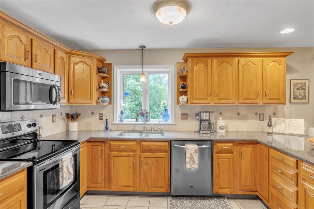 121 Merriam Rd