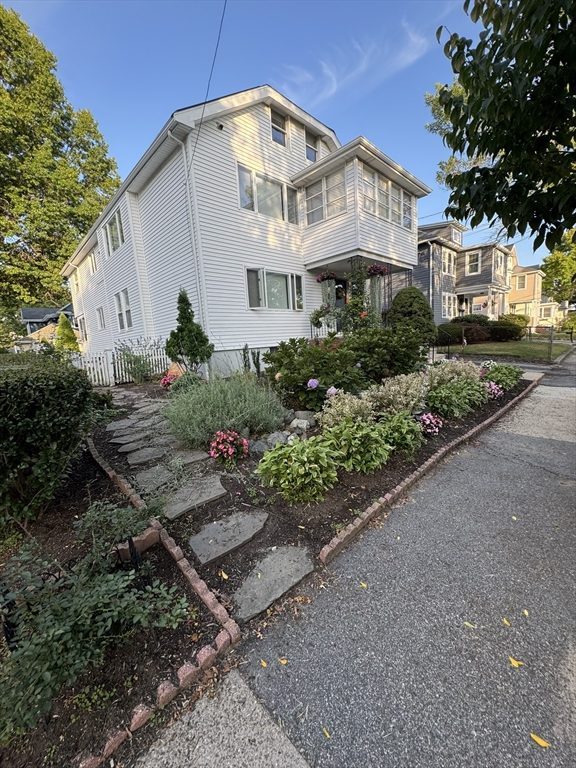 16-18 Alfred Rd, Arlington, MA Photo #2