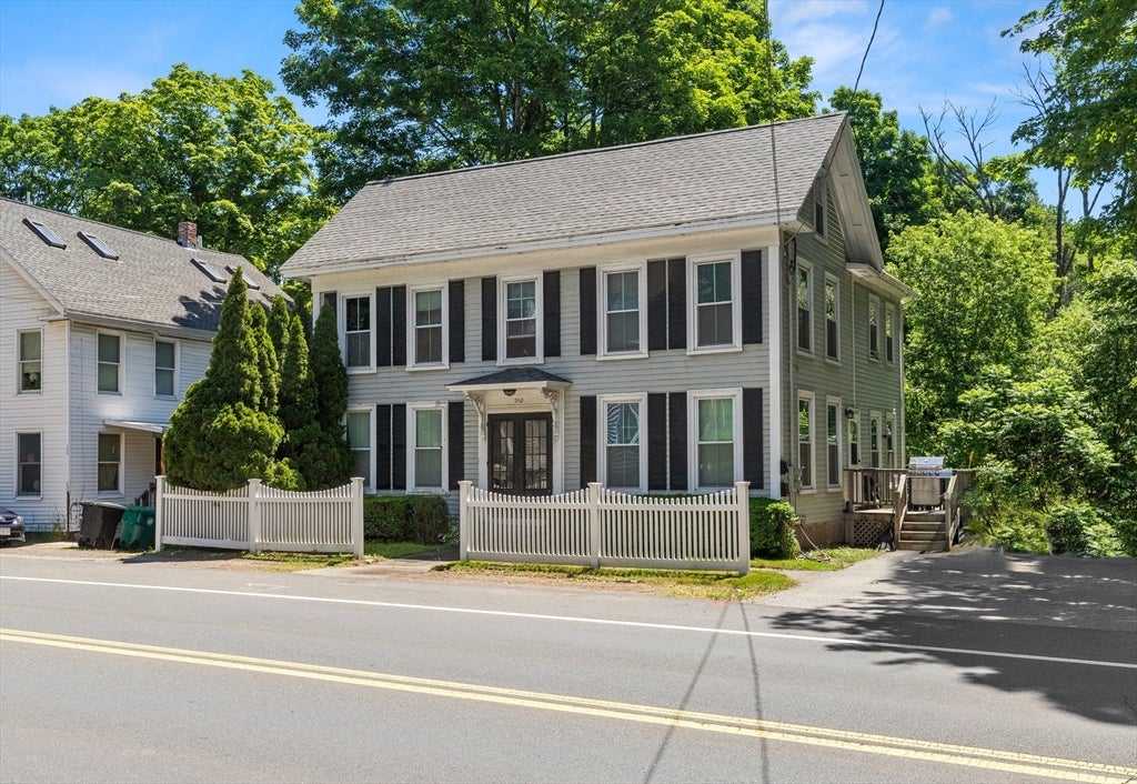 260 Main St