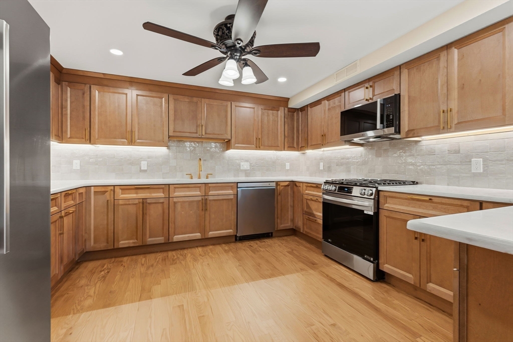 3 Pirmi Lane 4