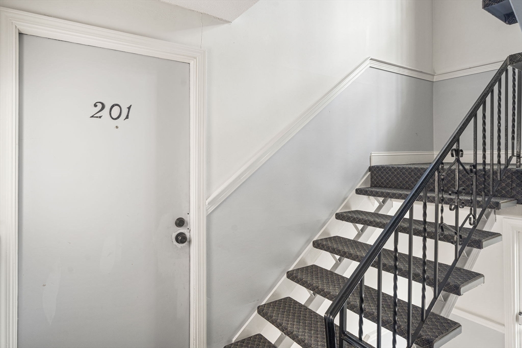 440 North Ave 201
