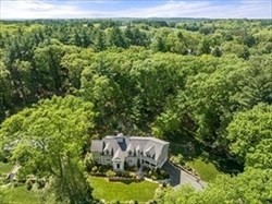 17 Hawthorne Ln