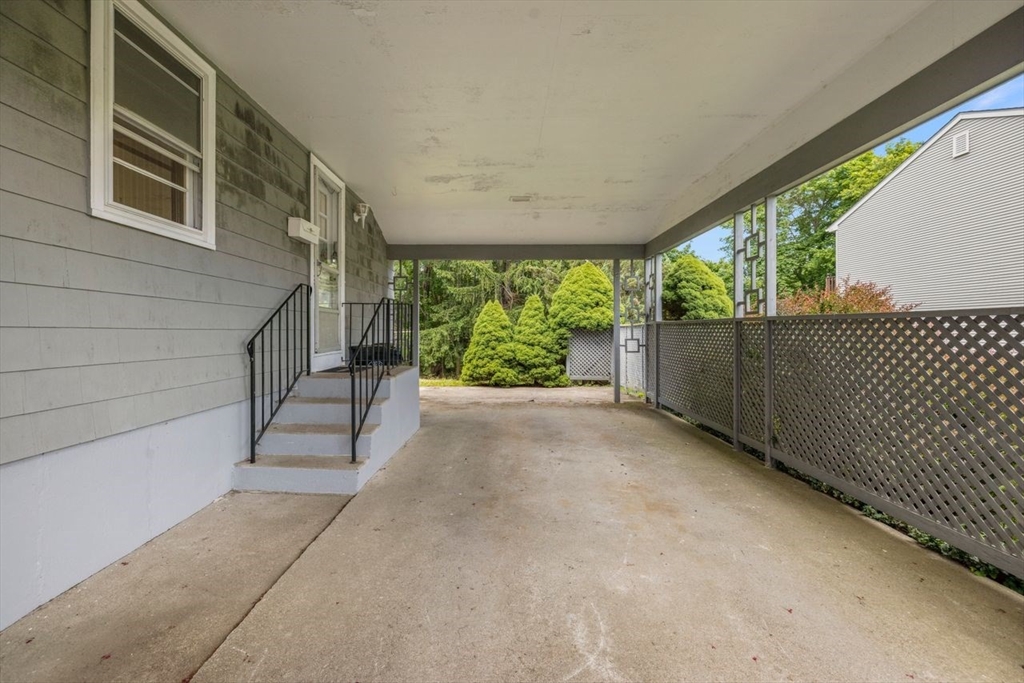 27 Hinsdale St