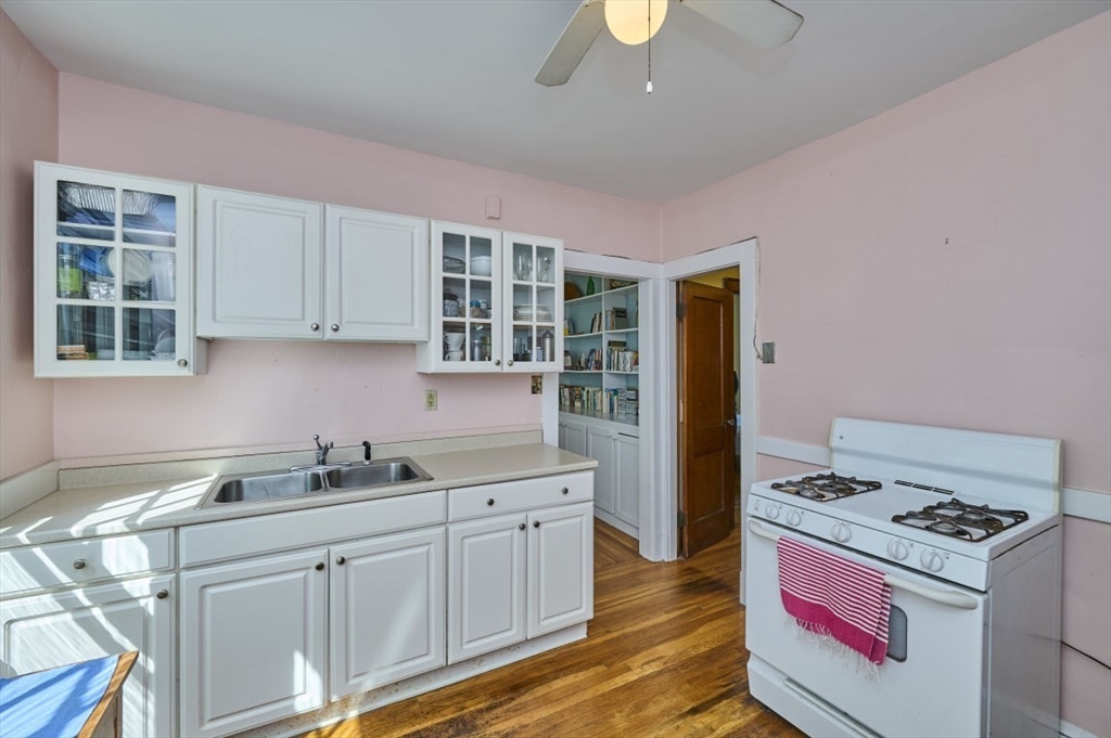 85 Jamaica St 2