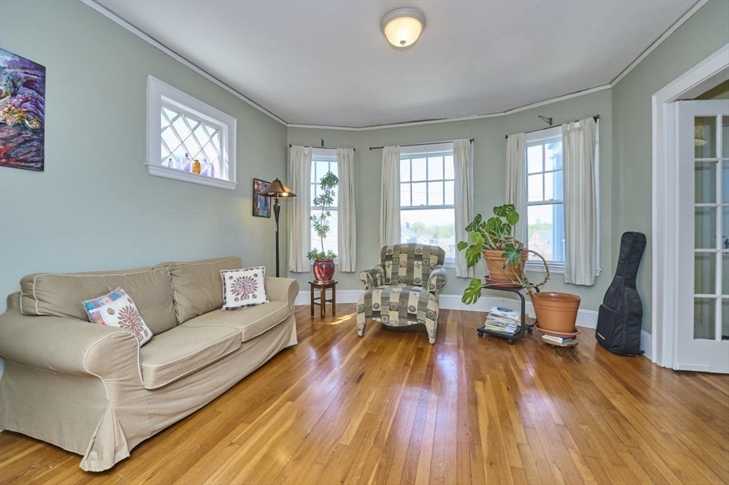 85 Jamaica St 2