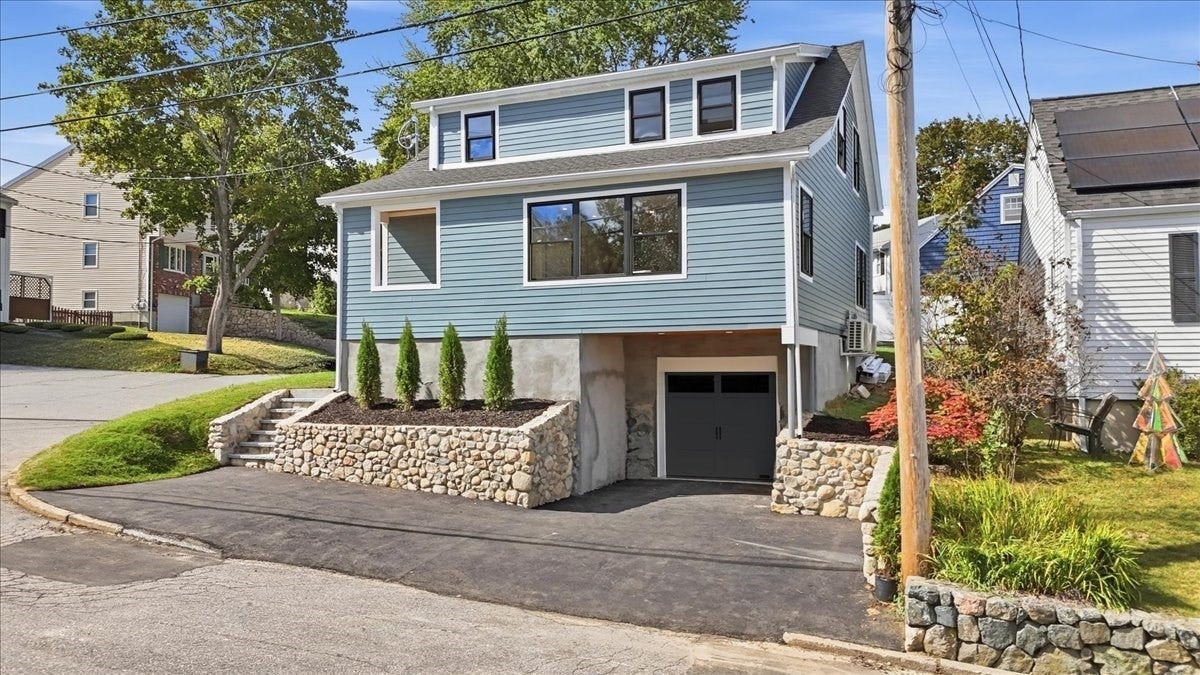 19 Montview Ave