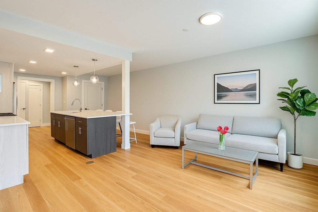 98 Prescott St 1b