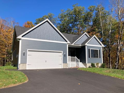 28 Spring Street Petersham MA 01366