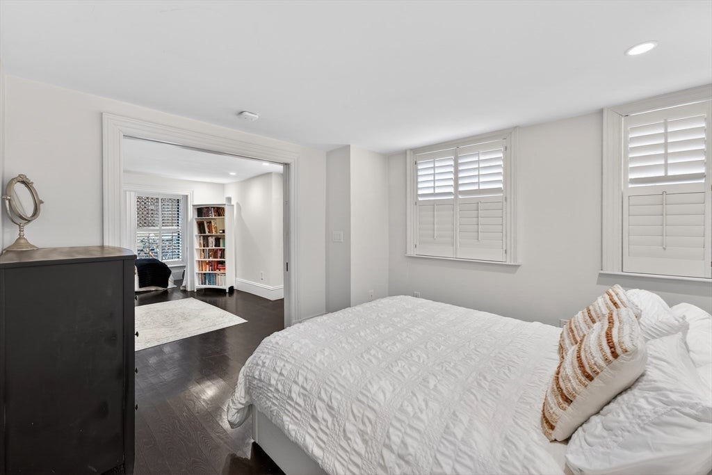 12 Hereford ST #2, Boston, MA Photo #18