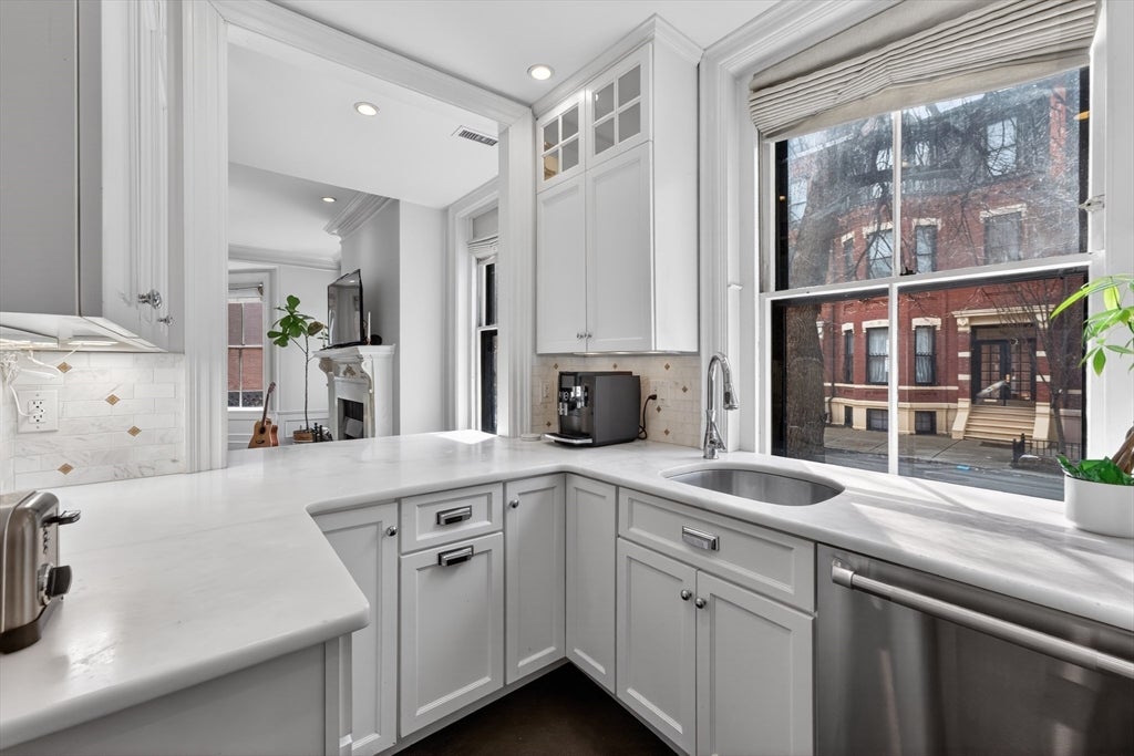 12 Hereford ST #2, Boston, MA Photo #1