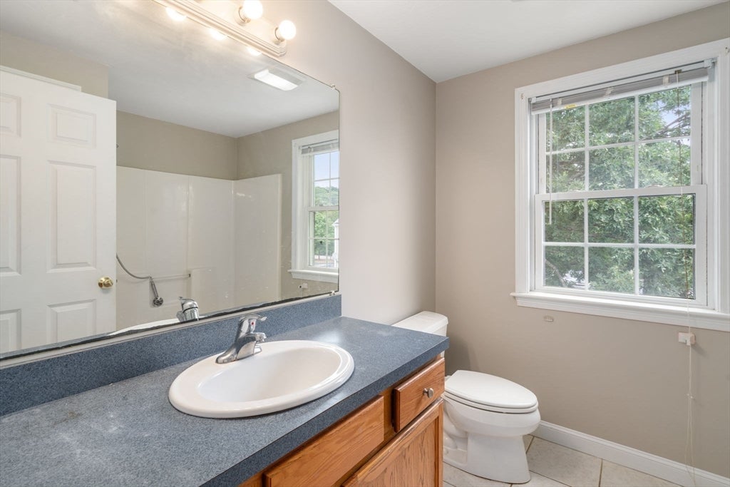 28 Harriet Thayer Dr #28, Attleboro, MA Photo #12