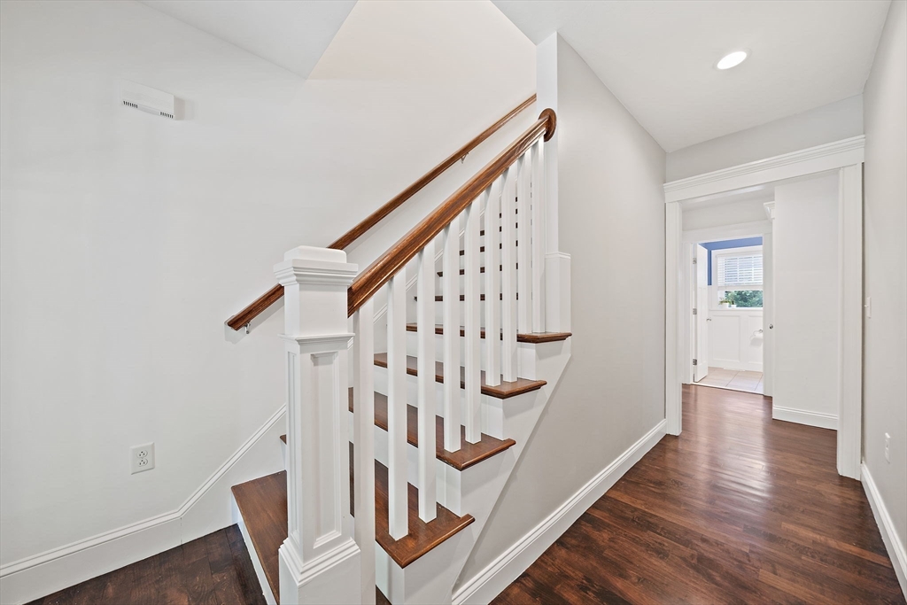 340 Old Oaken Bucket Rd