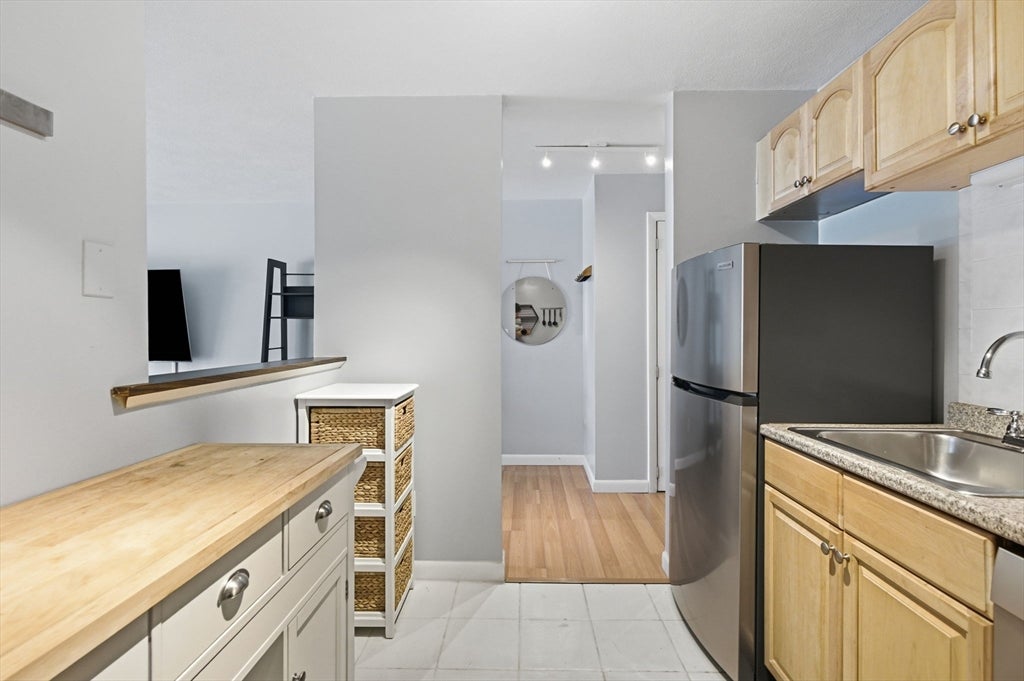 180 Mountain Ave 12