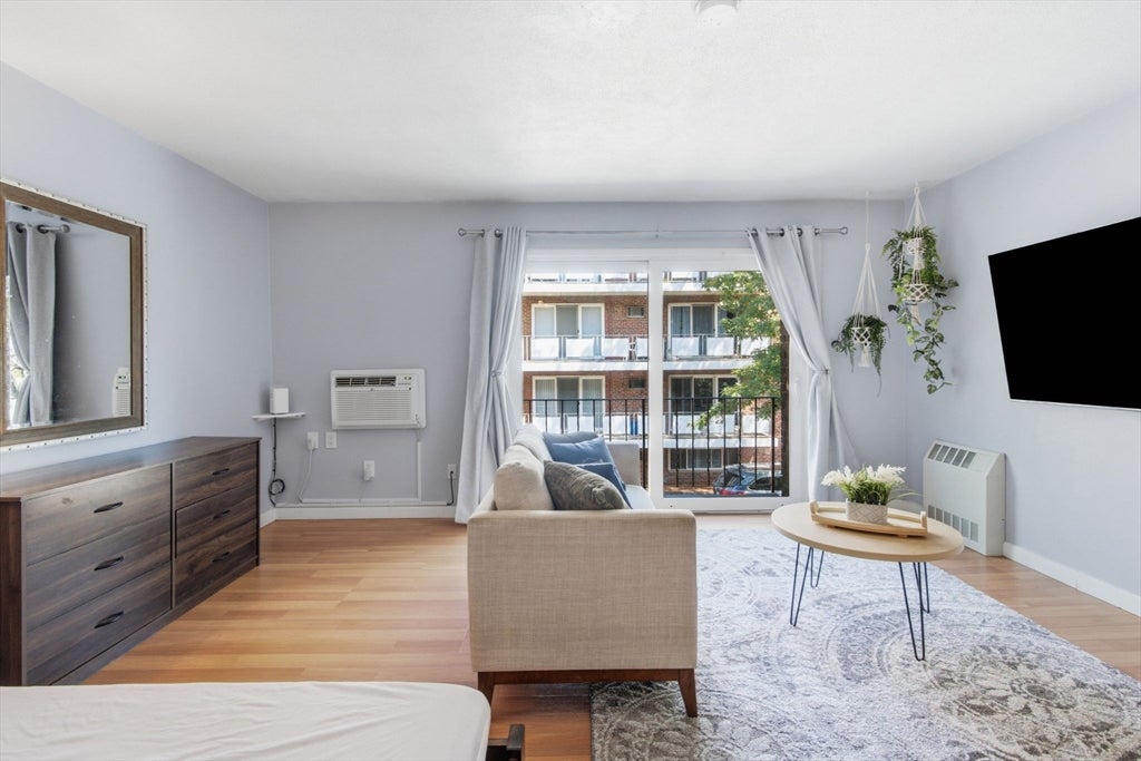 180 Mountain Ave 12