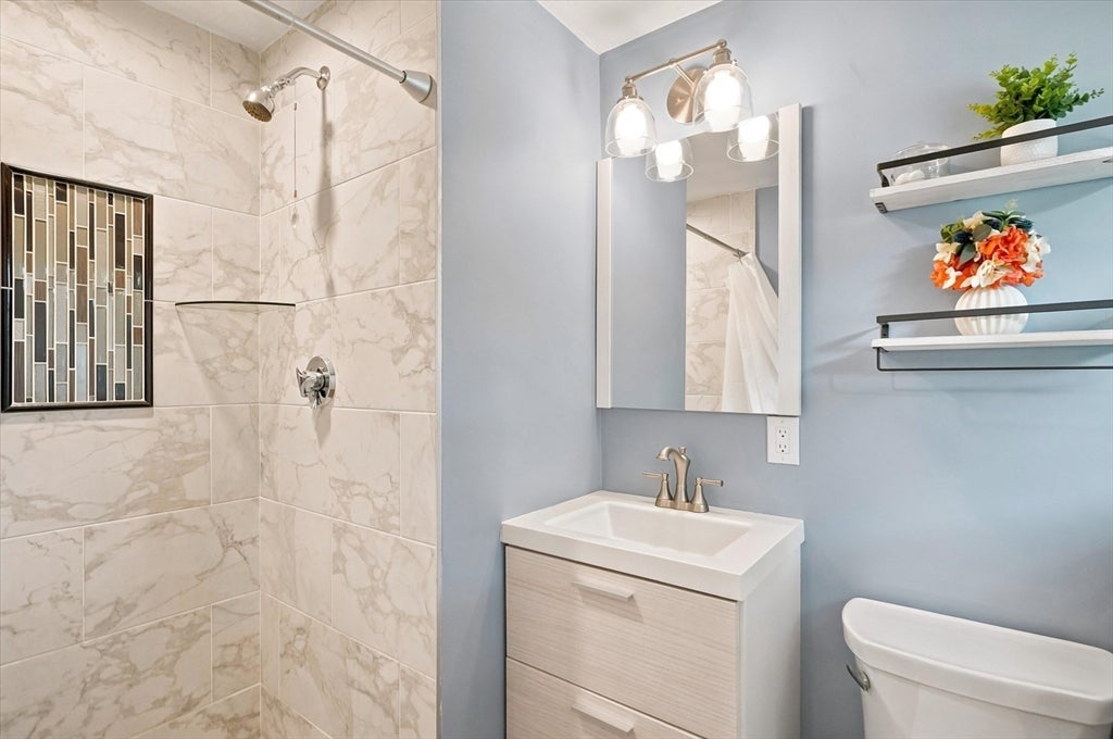 53 Bradford Rd, Framingham, MA, 53 Bradford Rd, Framingham, MA Photo #21