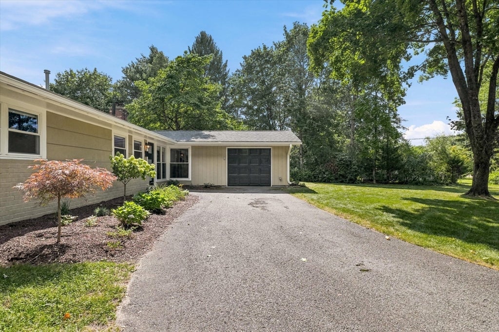 53 Bradford Rd
