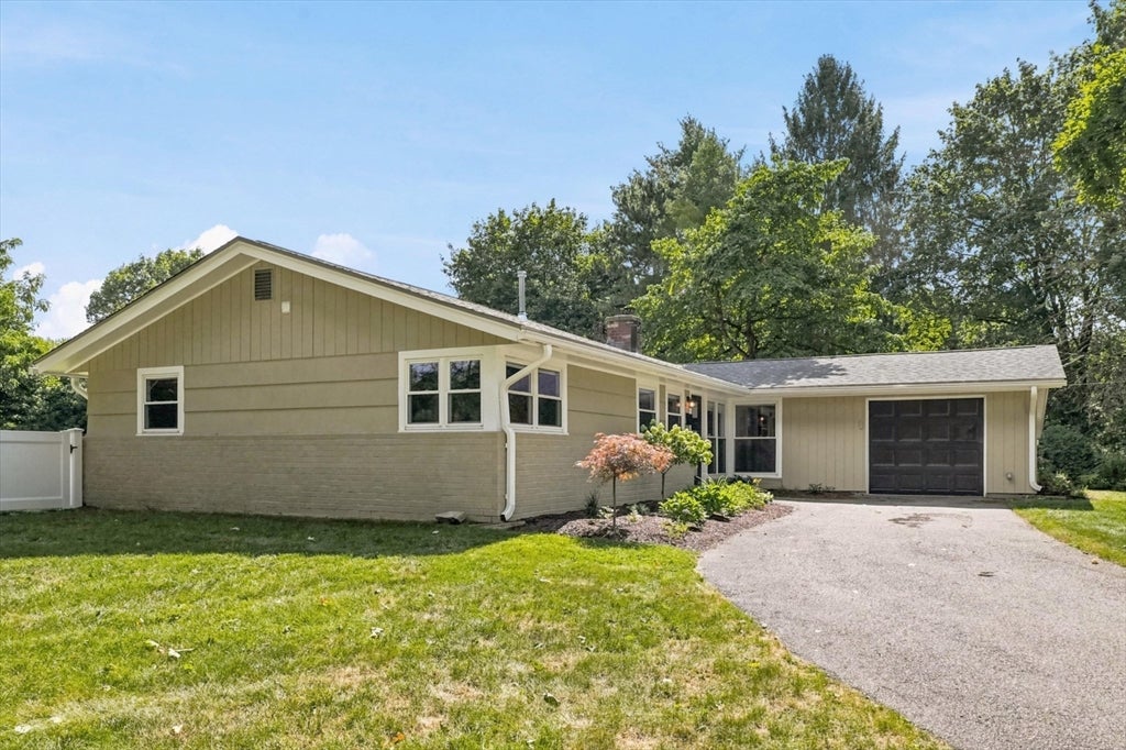 53 Bradford Rd