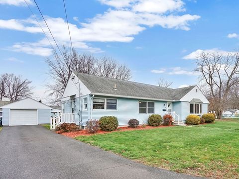 76 Roy St Chicopee MA 01013