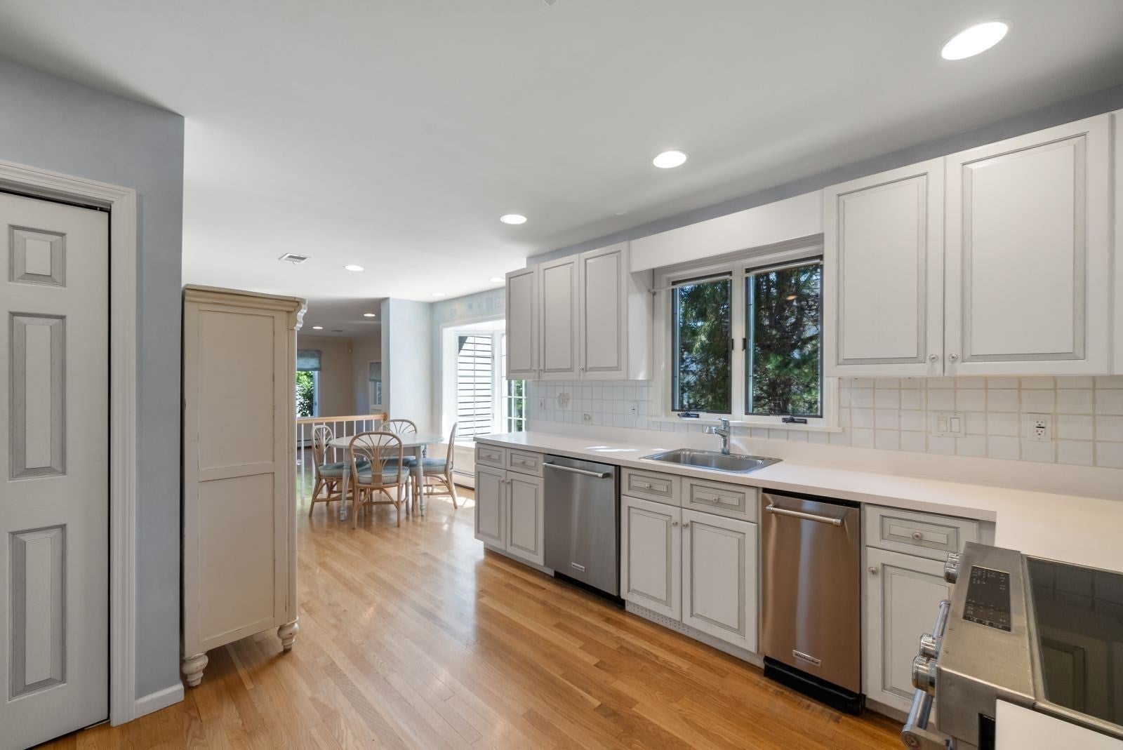 14 Powder House Cir, Needham, MA Photo #9